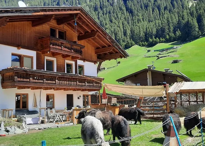 Permadieshof Hostel St. Leonhard im Pitztal