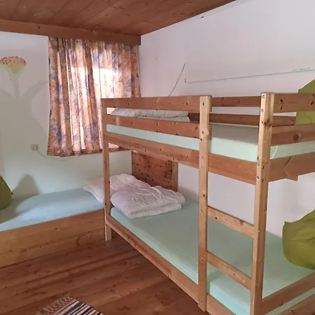 Permadieshof Hostel Sankt Leonhard im Pitztal